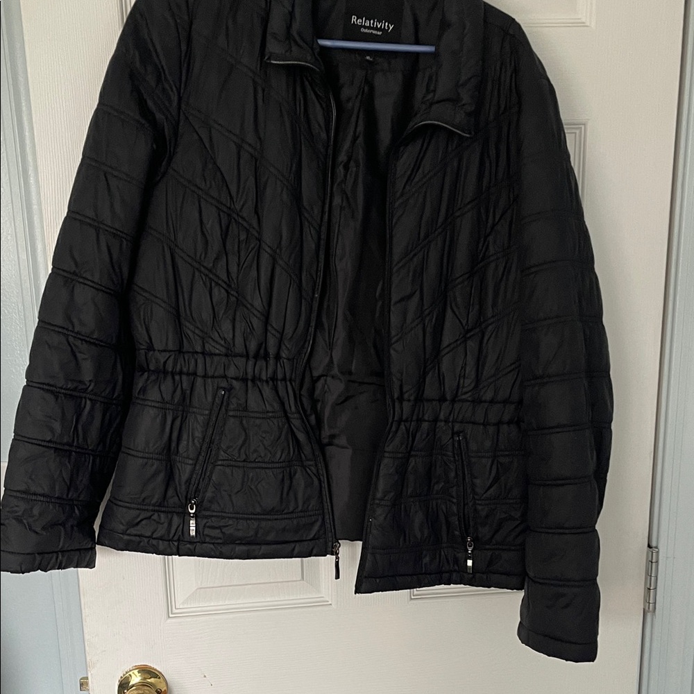Relativity Women's Black Puffer Jacket